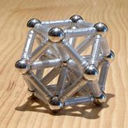 Construcciones con GEOMAG: Cuboctaedro reforzado con barras interiores